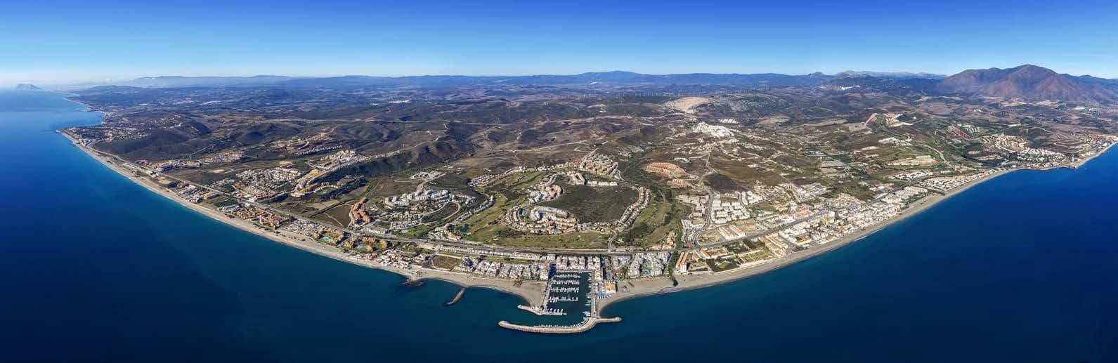 3 sypialnia Apartament na sprzedaż w Manilva z basenem garażem - 1 375 000 € (Ref: 8737357)