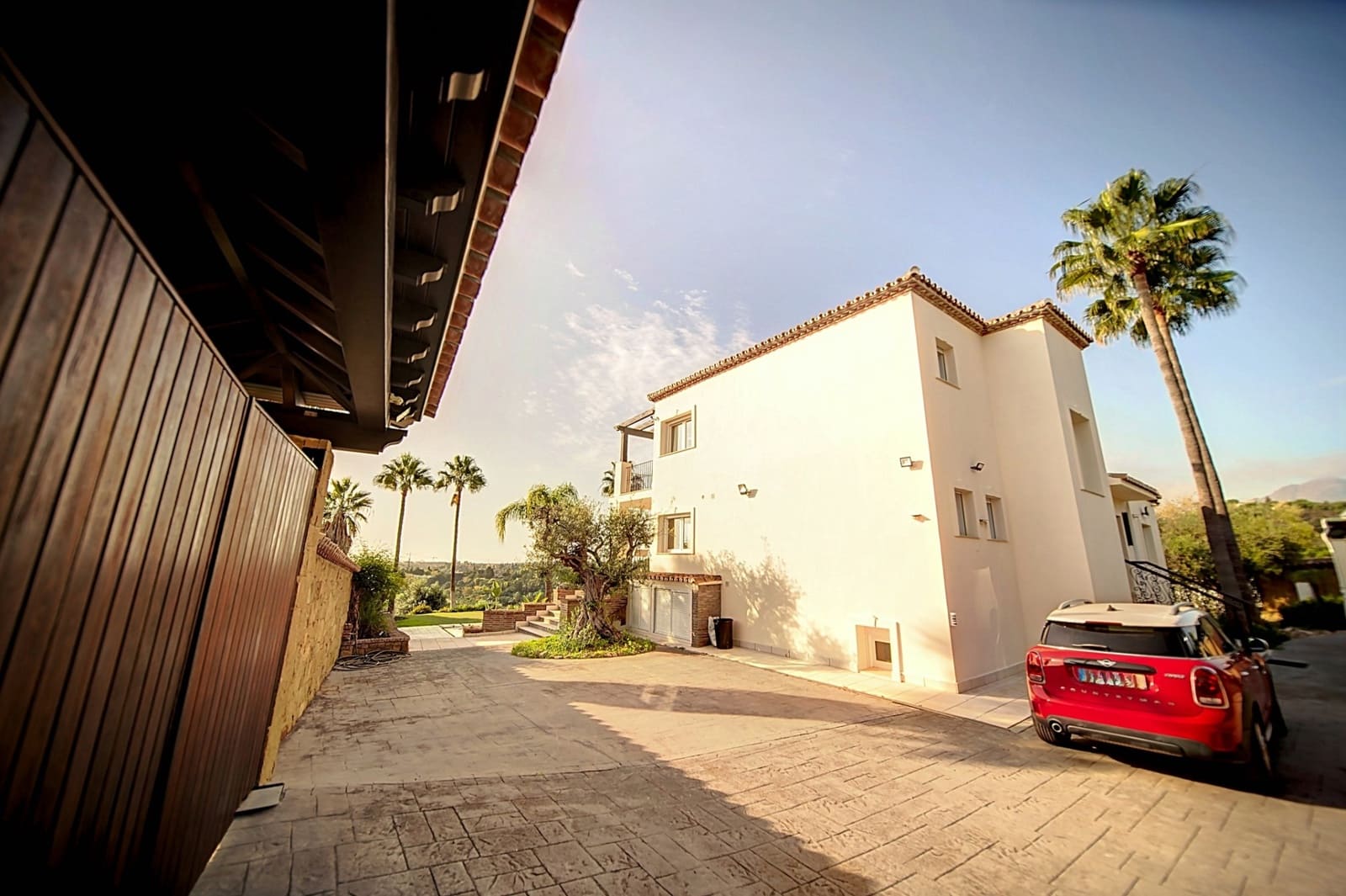4 sovrum Villa till salu i Estepona med pool garage - 2 450 000 € (Ref: 8747874)