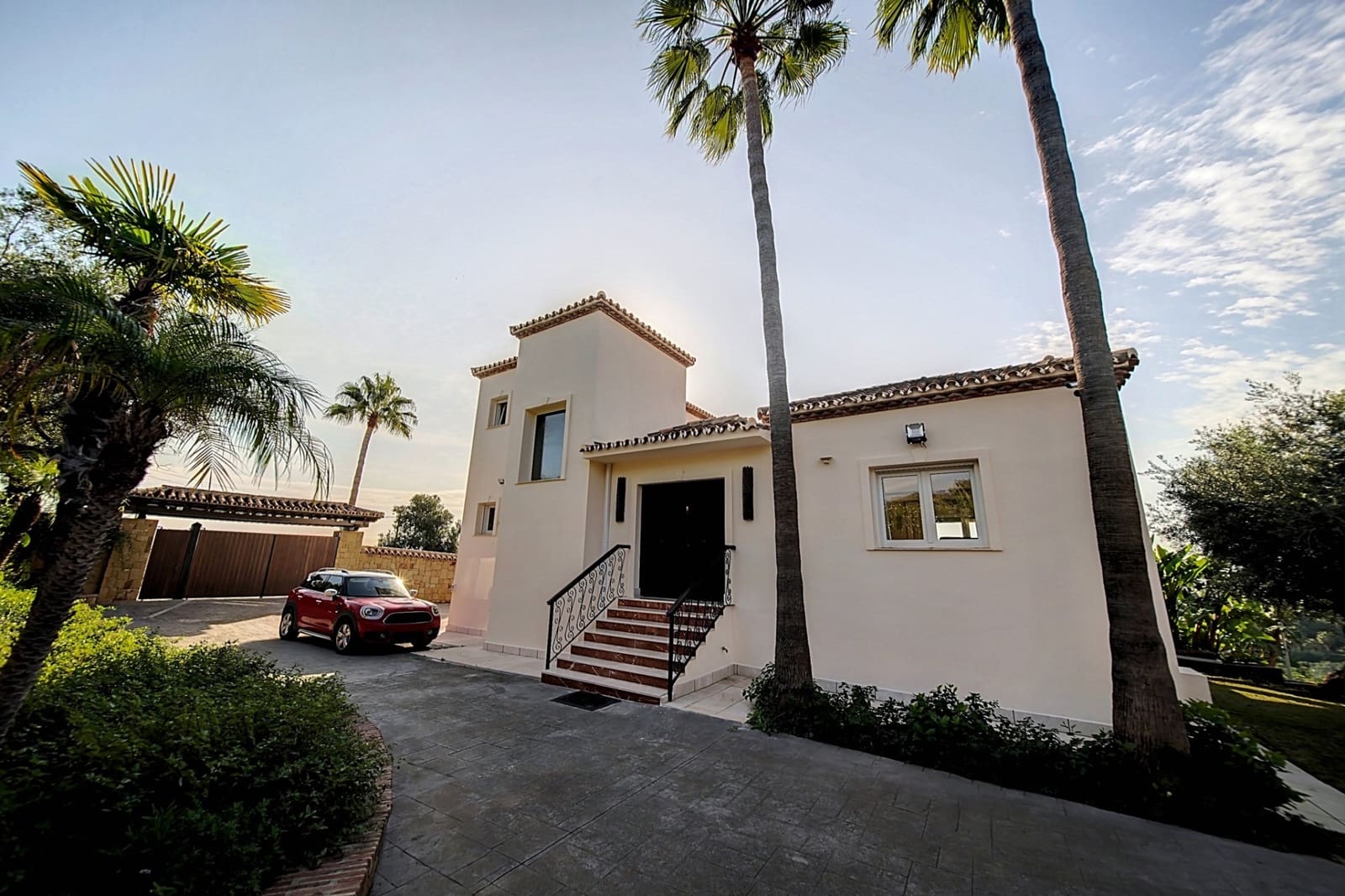 4 sovrum Villa till salu i Estepona med pool garage - 2 450 000 € (Ref: 8747874)
