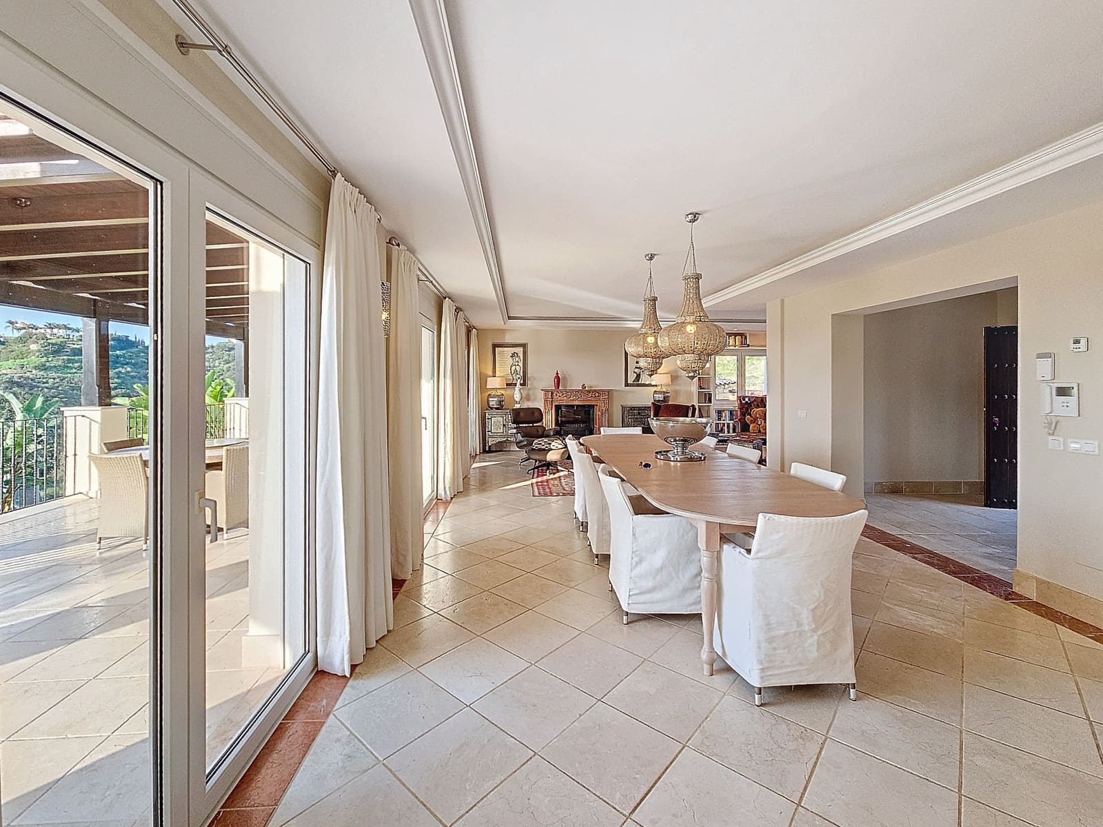 4 sovrum Villa till salu i Estepona med pool garage - 2 450 000 € (Ref: 8747874)