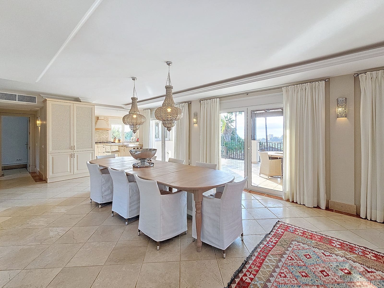 4 sovrum Villa till salu i Estepona med pool garage - 2 450 000 € (Ref: 8747874)