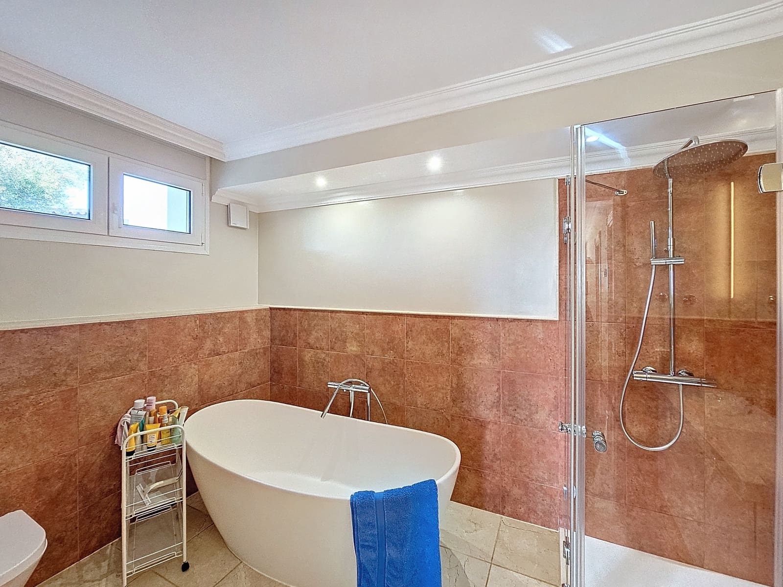 4 sovrum Villa till salu i Estepona med pool garage - 2 450 000 € (Ref: 8747874)