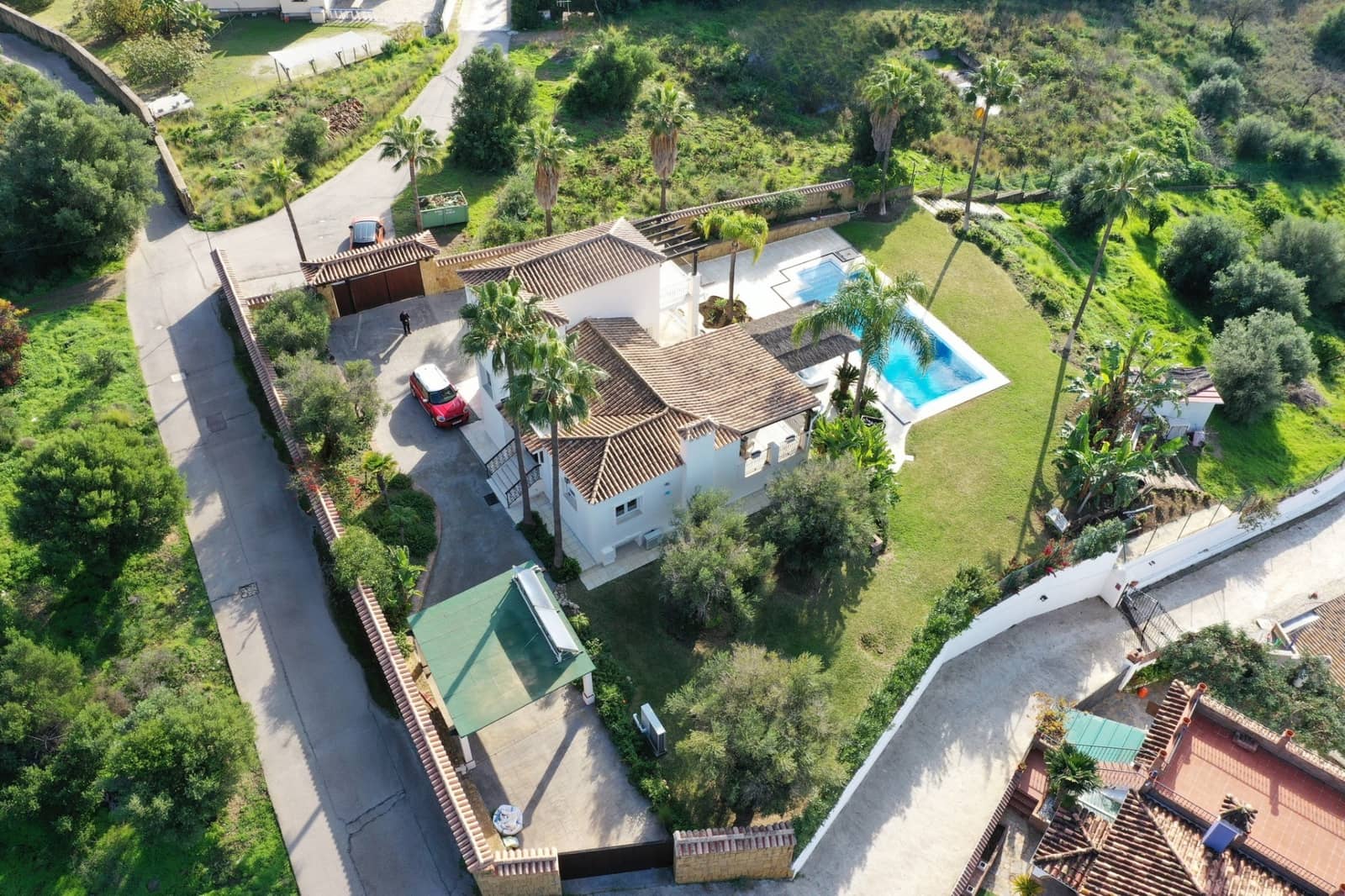 4 sovrum Villa till salu i Estepona med pool garage - 2 450 000 € (Ref: 8747874)