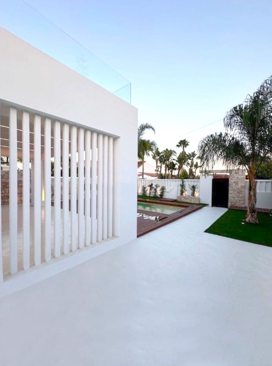 4 soveværelse Villa til salg i Costalita med swimmingpool garage - € 1.495.000 (Ref: 8766671)