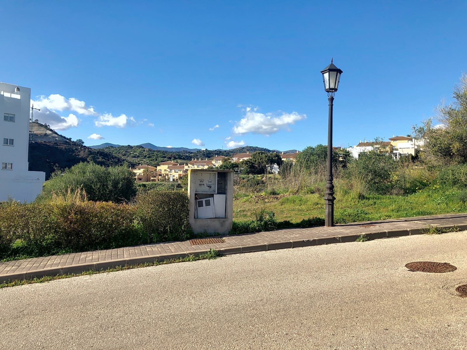 Building Plot for sale in Estepona - € 350,000 (Ref: 8770259)