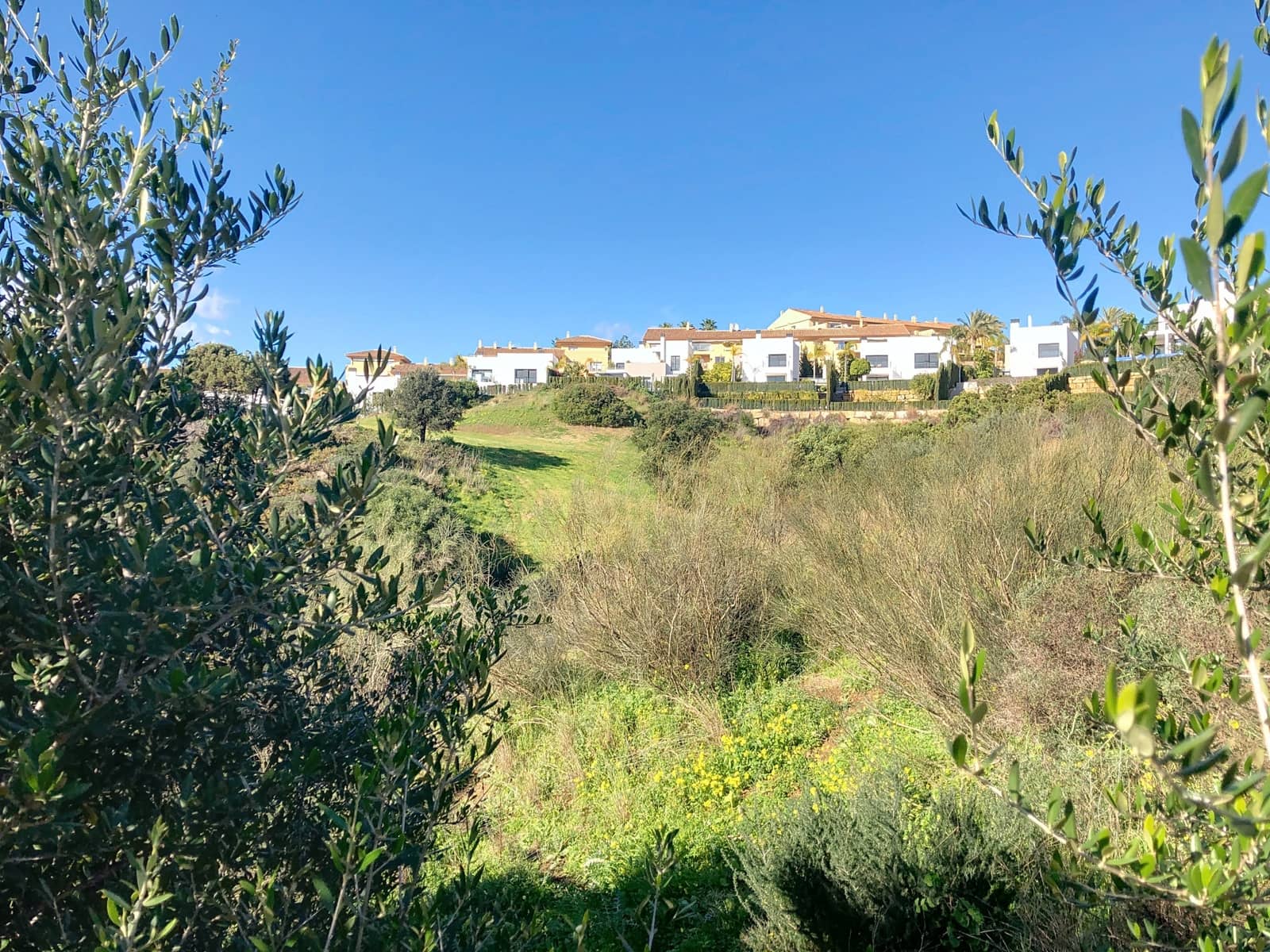 Building Plot for sale in Estepona - € 350,000 (Ref: 8770259)