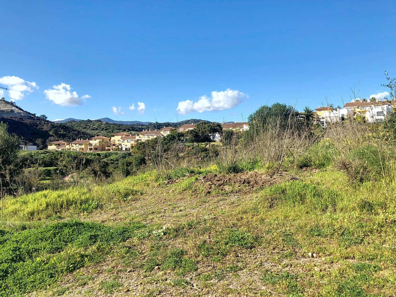 Building Plot for sale in Estepona - € 350,000 (Ref: 8770259)