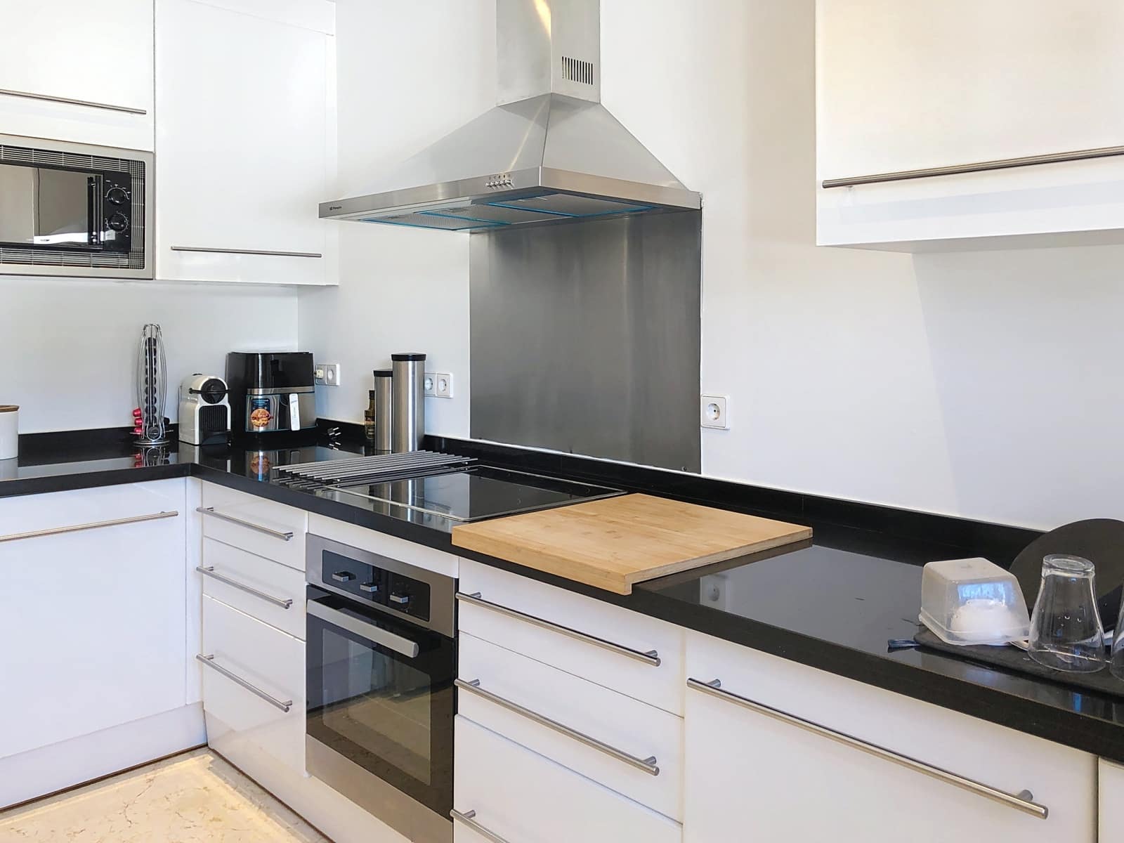 3 bedroom Townhouse for sale in New Golden Mile with pool garage - € 540,000 (Ref: 8815532)