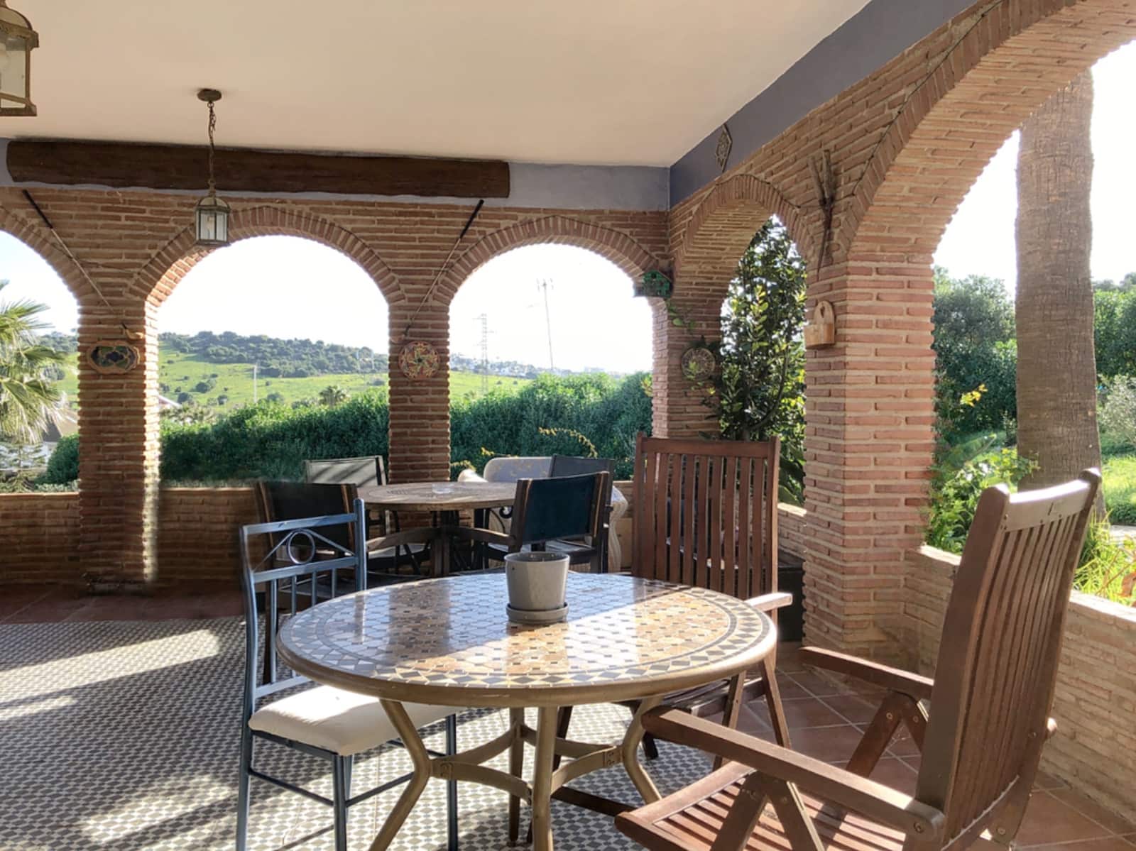 6 makuuhuone Huvila myytävänä paikassa Estepona mukana uima-altaan 
autotalli - 1 270 000 € (Ref: 8815533)