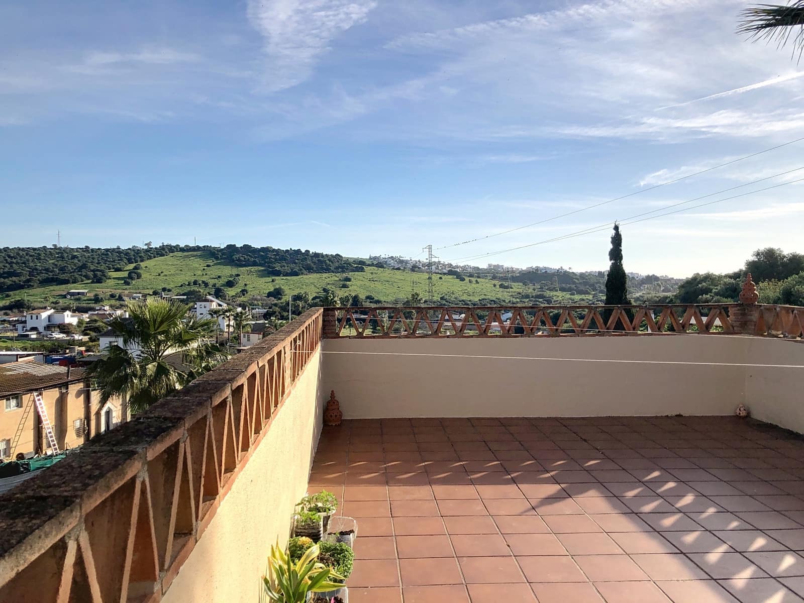 6 makuuhuone Huvila myytävänä paikassa Estepona mukana uima-altaan 
autotalli - 1 270 000 € (Ref: 8815533)