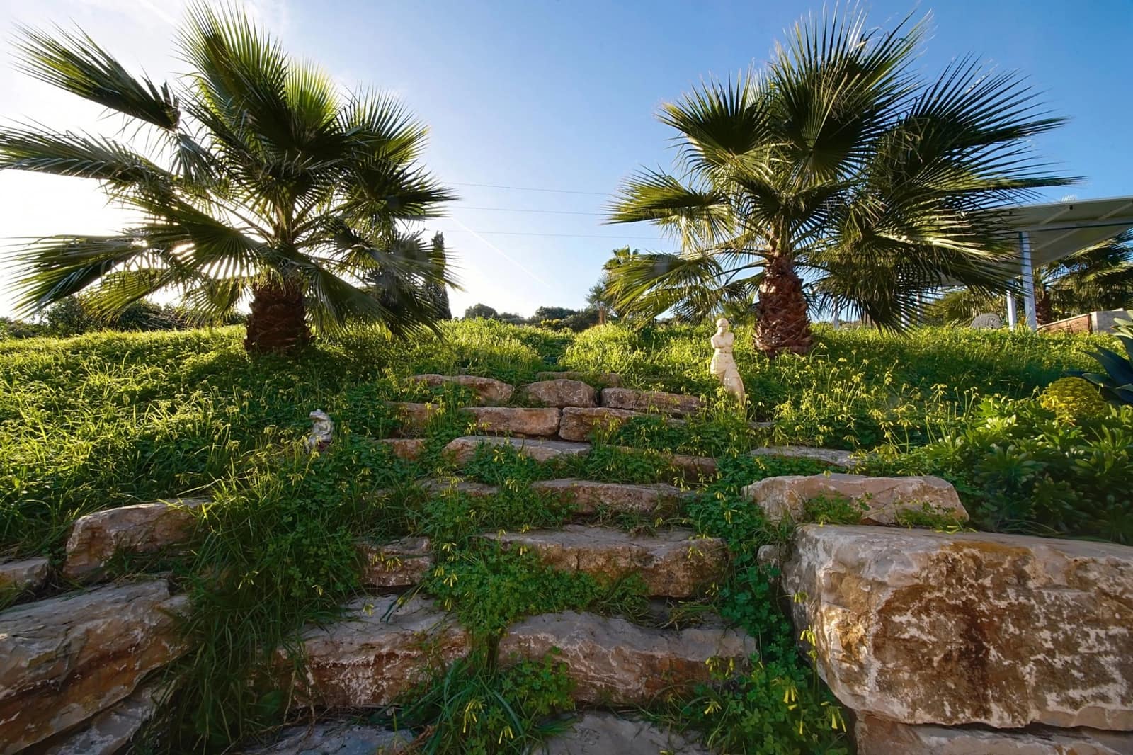 6 makuuhuone Huvila myytävänä paikassa Estepona mukana uima-altaan 
autotalli - 1 270 000 € (Ref: 8815533)