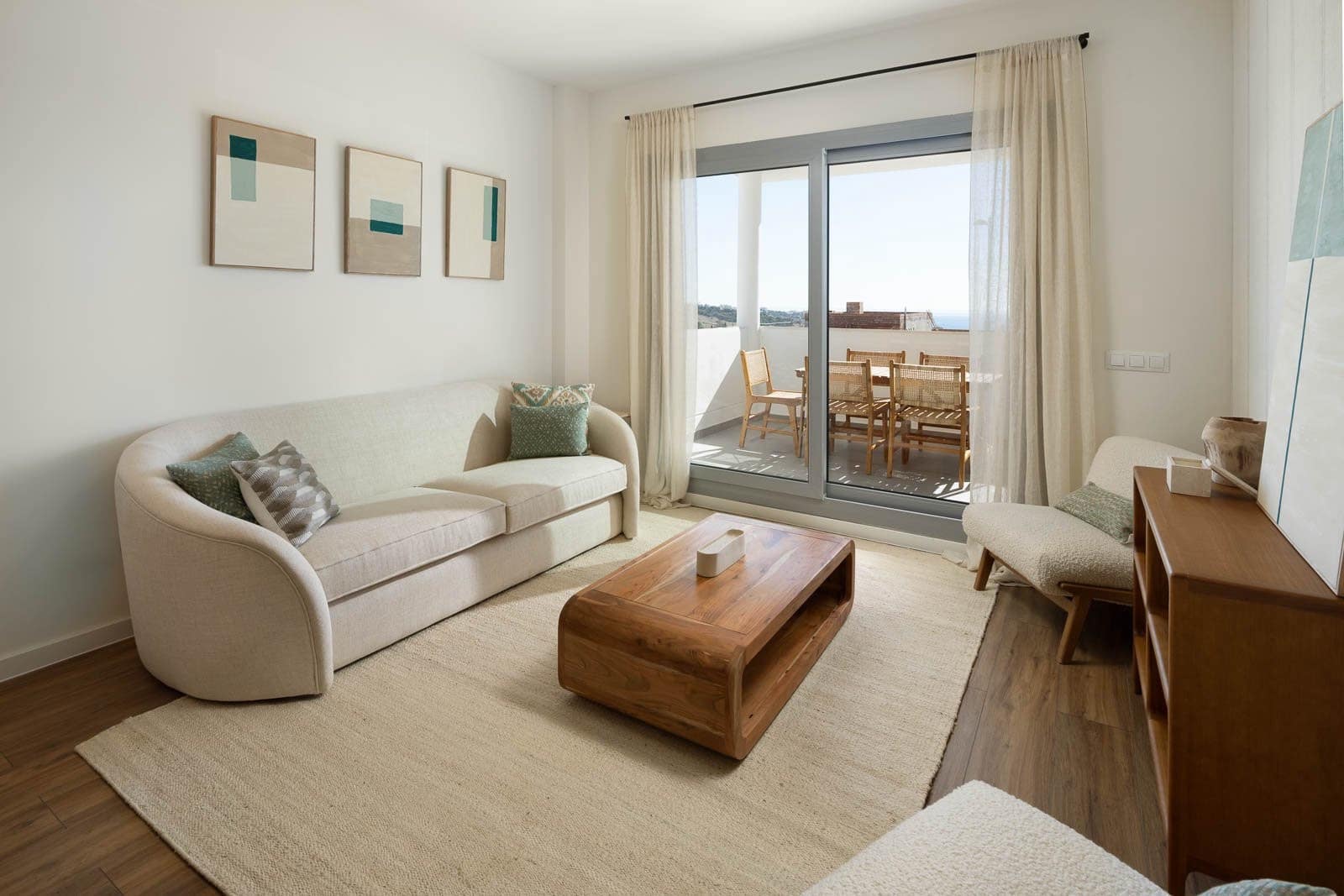 2 bedroom Apartment for sale in Estepona with pool garage - € 461,000 (Ref: 8838453)