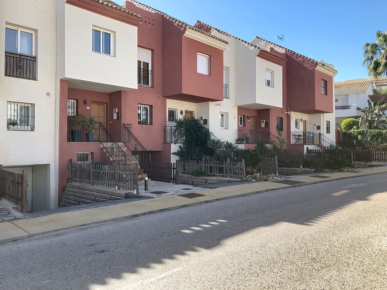 3 bedroom Townhouse for sale in New Golden Mile with pool garage - € 639,000 (Ref: 8840814)