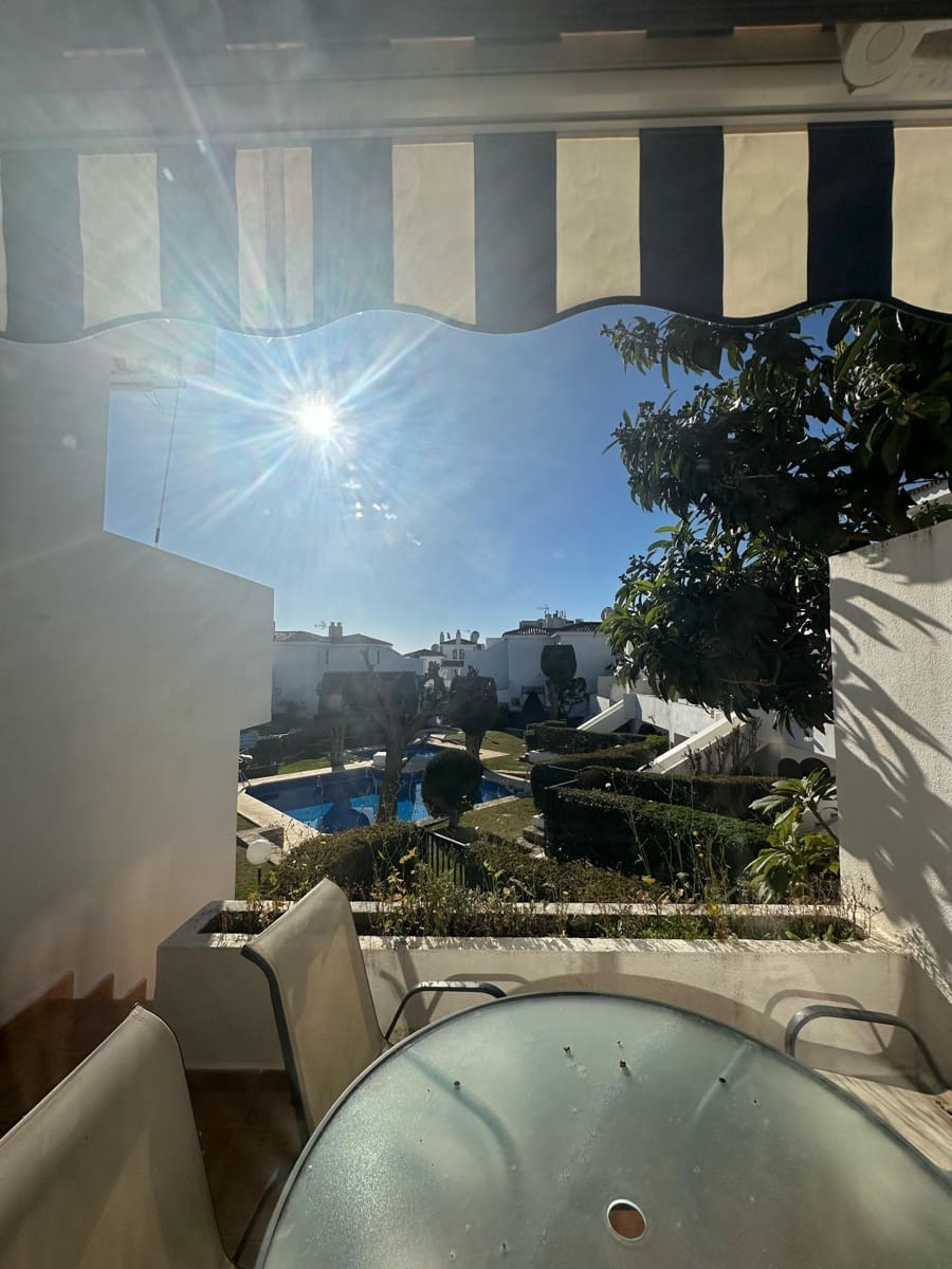 3 soverom Hus til salgs i Estepona med svømmebasseng garasje - € 460 000 (Ref: 8840815)