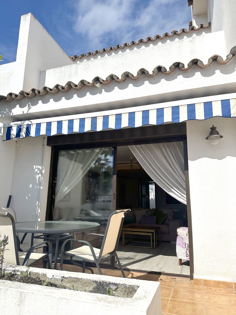 3 soverom Hus til salgs i Estepona med svømmebasseng garasje - € 460 000 (Ref: 8840815)