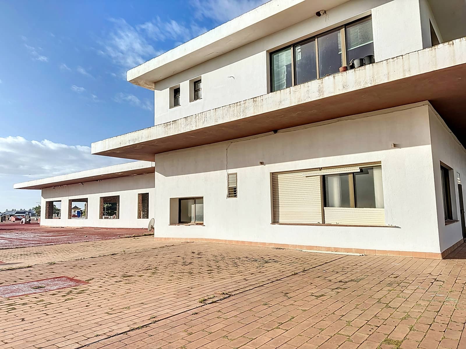 Commercieel te koop in Cancelada met garage - € 600.000 (Ref: 8862567)