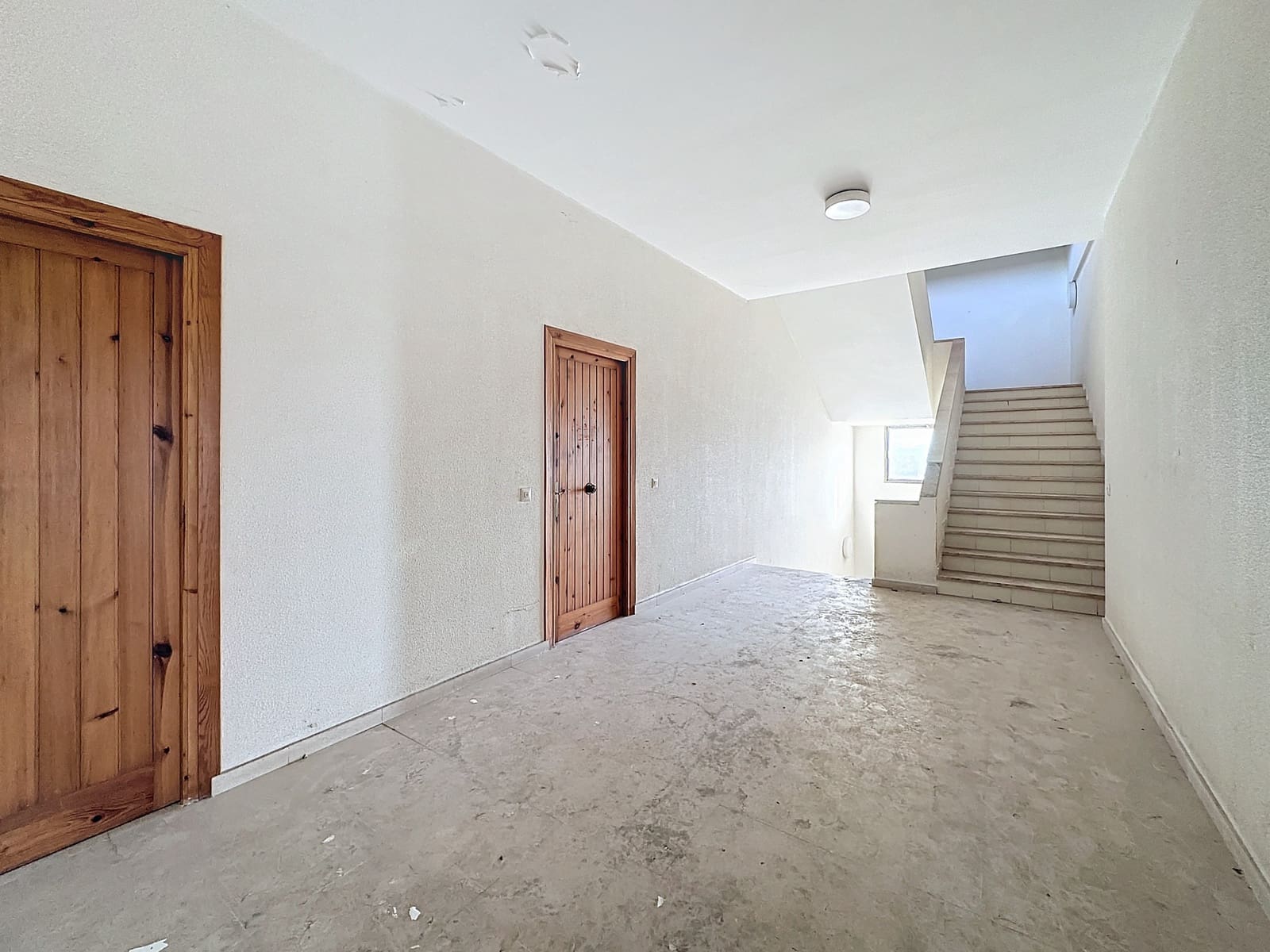 Commercieel te koop in Cancelada met garage - € 600.000 (Ref: 8862567)