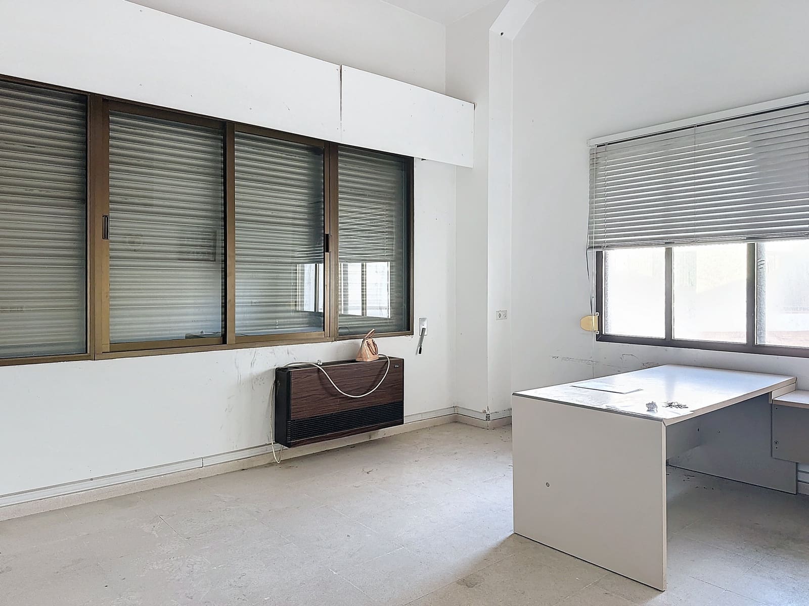 Commercieel te koop in Cancelada met garage - € 600.000 (Ref: 8862567)