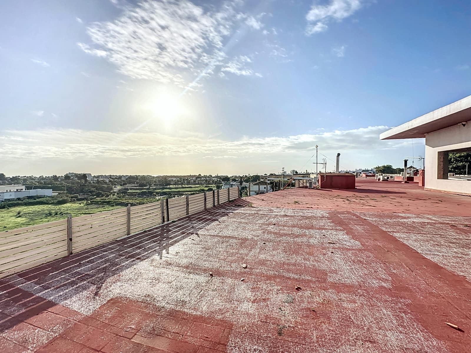 Commercieel te koop in Cancelada met garage - € 600.000 (Ref: 8862567)