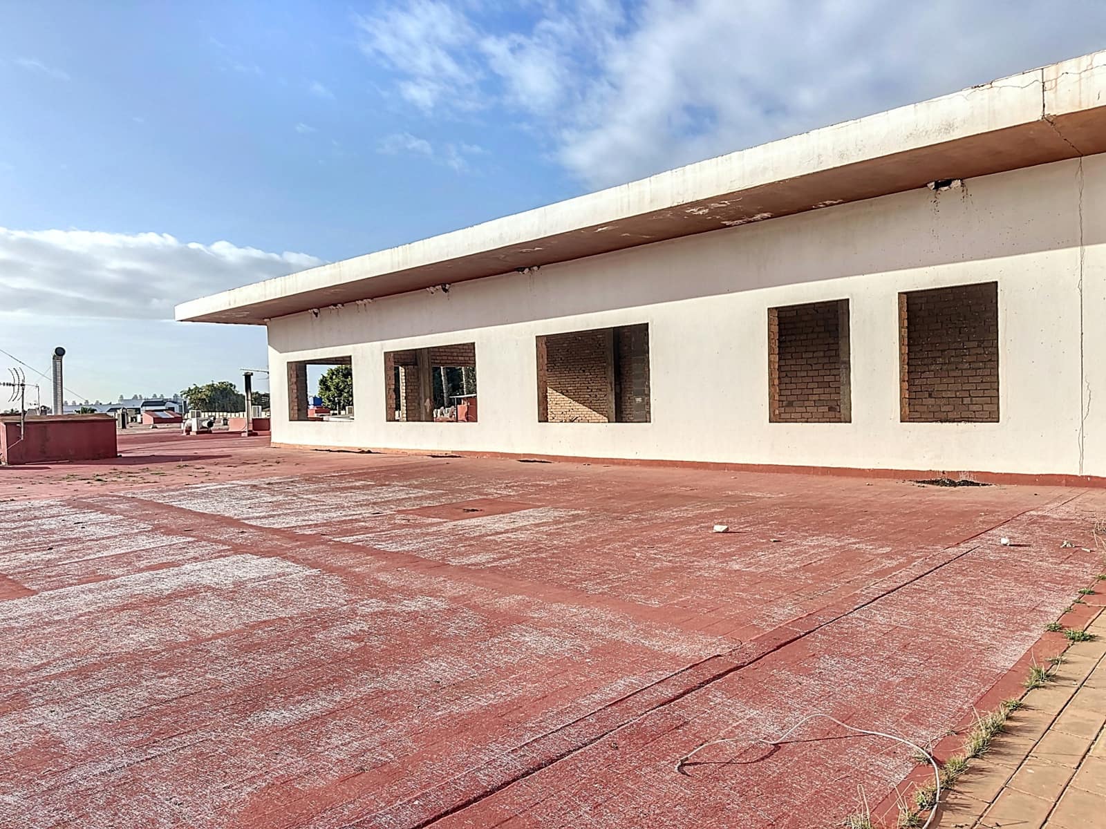 Erhverv til salg i Cancelada med garage - € 600.000 (Ref: 8862567)