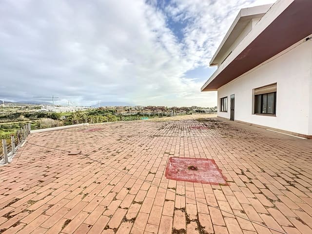 Erhverv til salg i Cancelada, Estepona med garage - € 600.000 (Ref: 8862567)