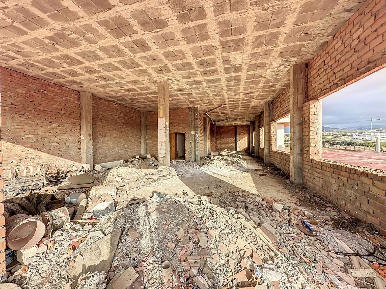 Erhverv til salg i Cancelada med garage - € 600.000 (Ref: 8862567)