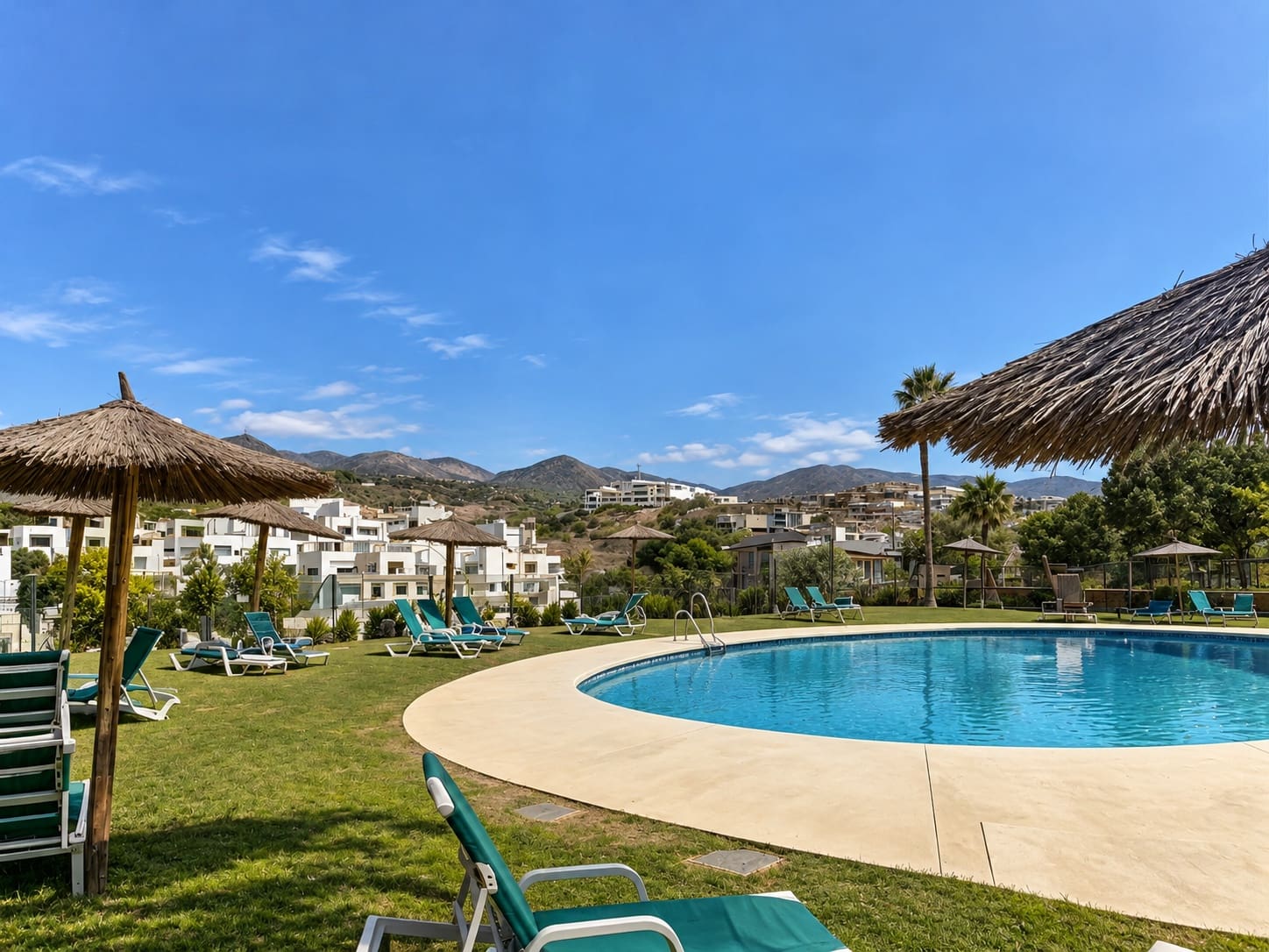 3 chambre Penthouse à vendre à New Golden Mile avec piscine garage - 499 000 € (Ref: 8862568)