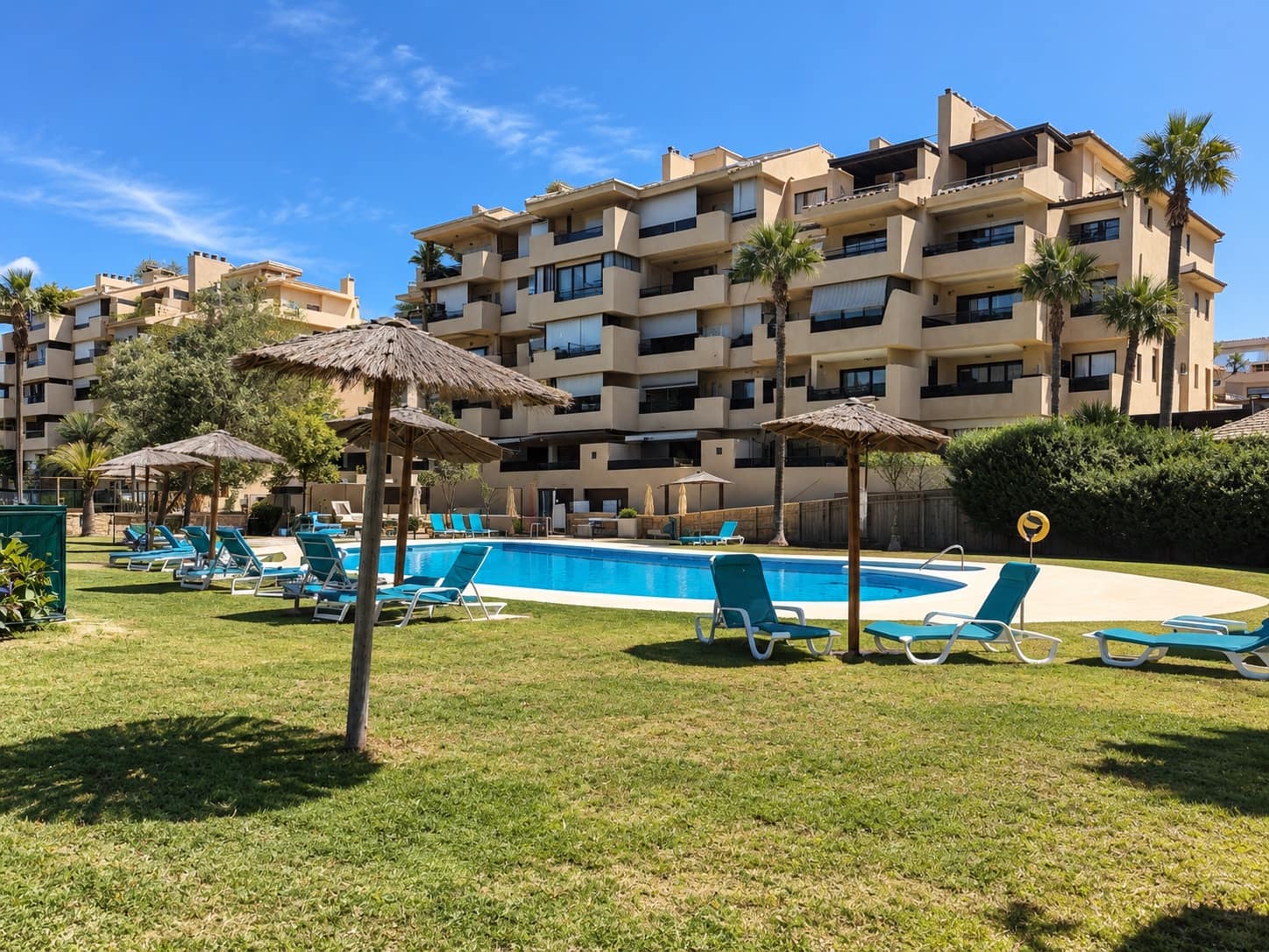 3 chambre Penthouse à vendre à New Golden Mile avec piscine garage - 499 000 € (Ref: 8862568)