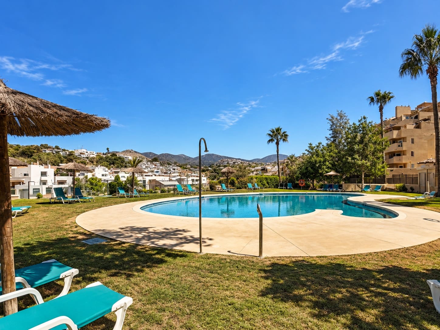 3 chambre Penthouse à vendre à New Golden Mile avec piscine garage - 499 000 € (Ref: 8862568)