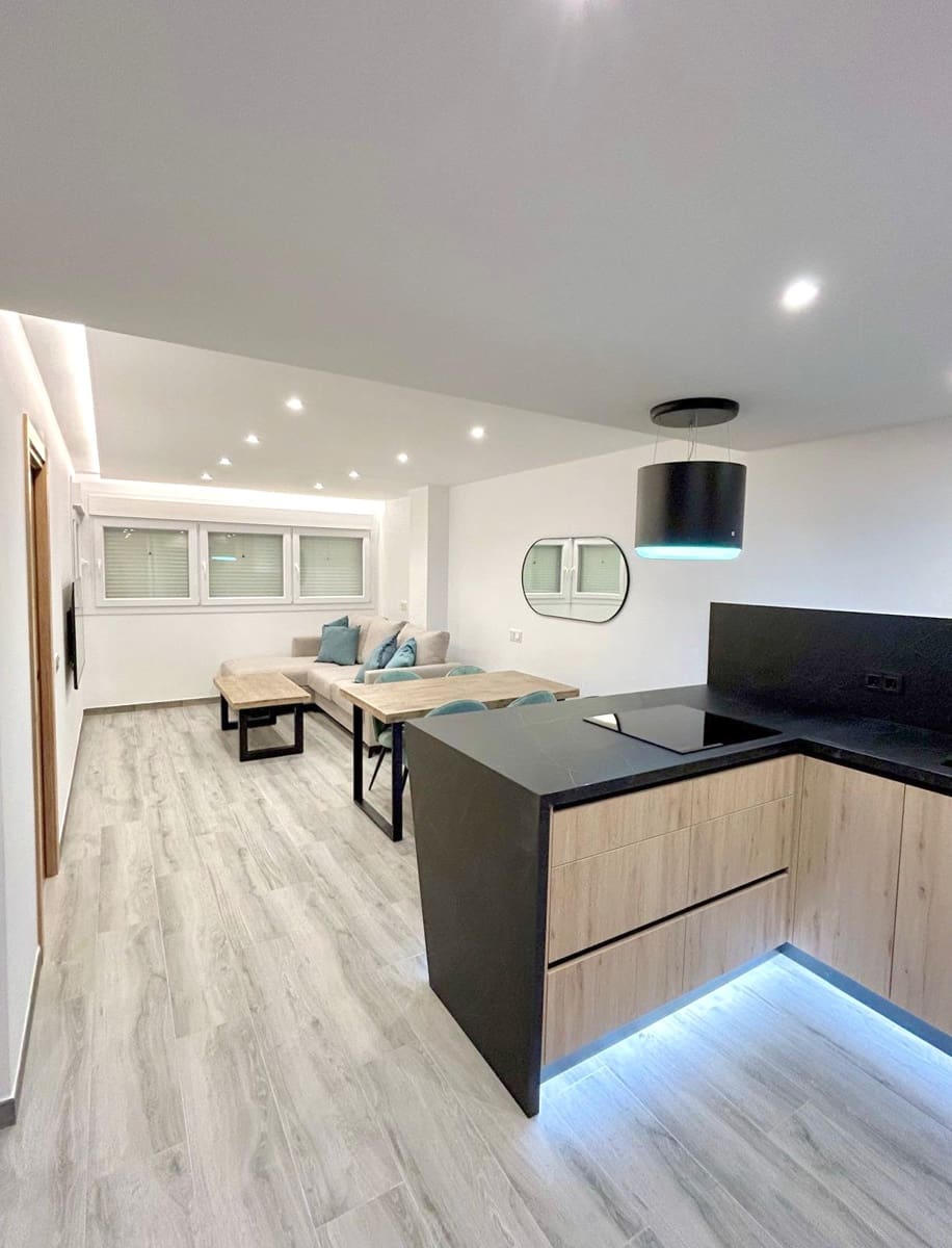 3 sovrum Lägenhet till salu i Estepona med pool - 410 000 € (Ref: 8885936)