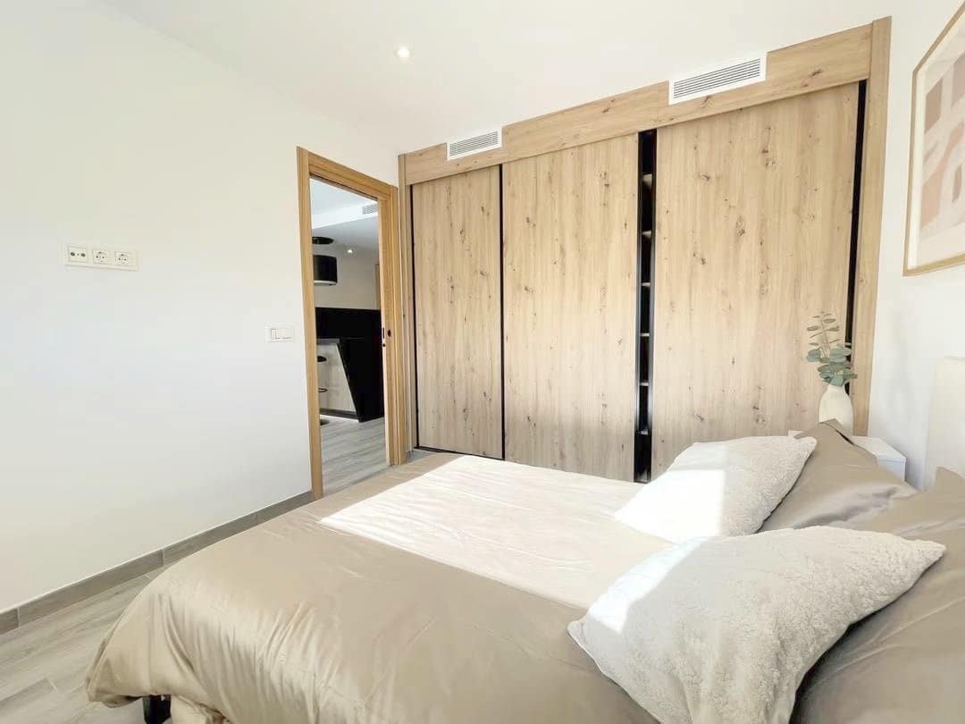 3 sovrum Lägenhet till salu i Estepona med pool - 410 000 € (Ref: 8885936)