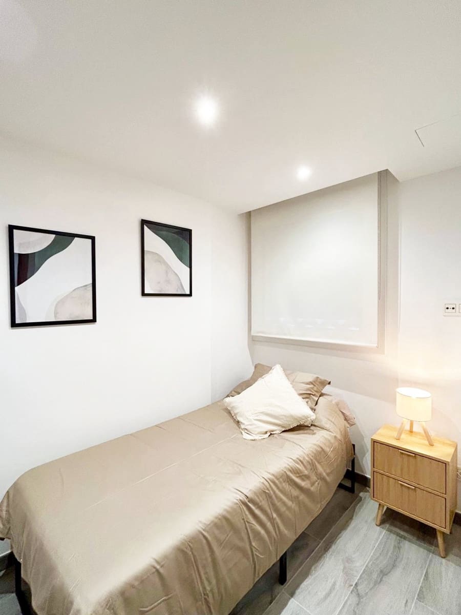 3 sovrum Lägenhet till salu i Estepona med pool - 410 000 € (Ref: 8885936)