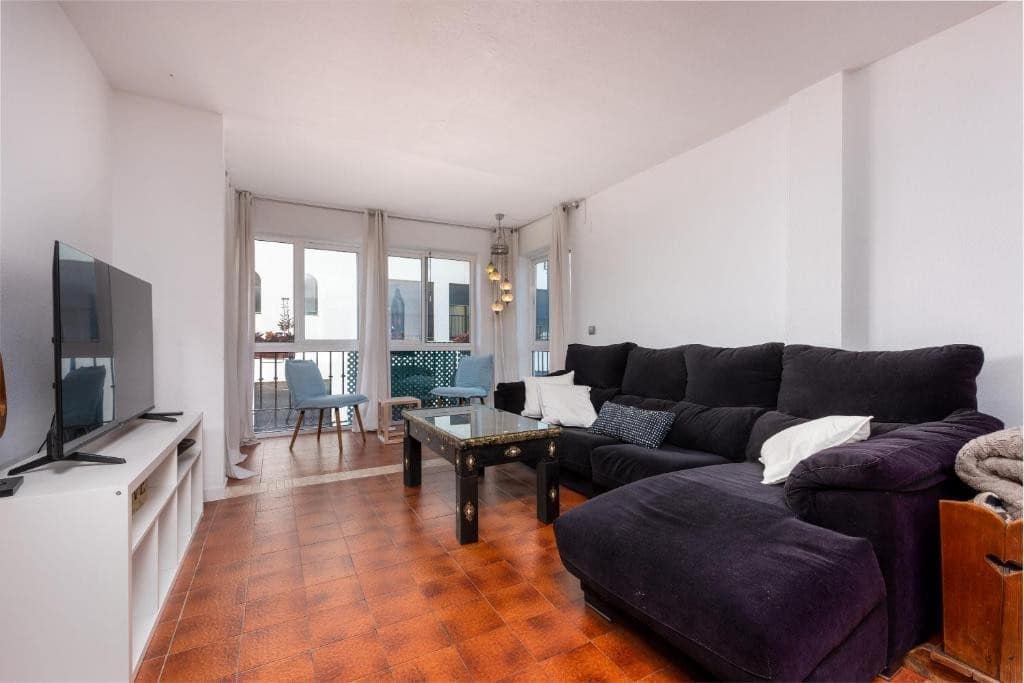 2 soveværelse Lejlighed til salg i La Duquesa / Puerto de la Duquesa - € 275.000 (Ref: 8892881)