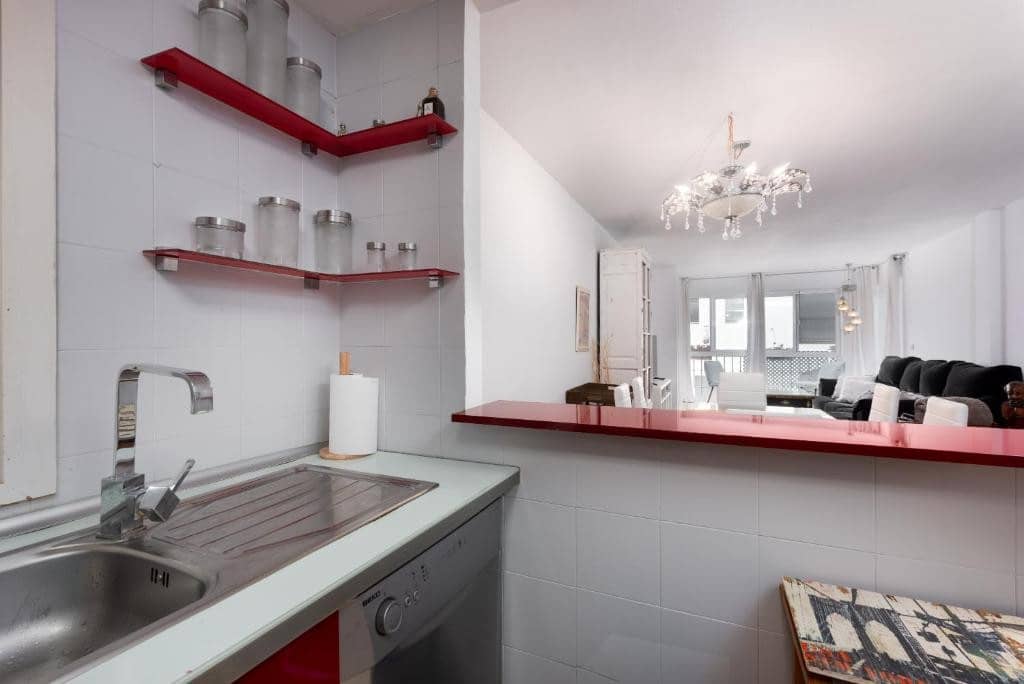 2 soveværelse Lejlighed til salg i La Duquesa / Puerto de la Duquesa - € 275.000 (Ref: 8892881)