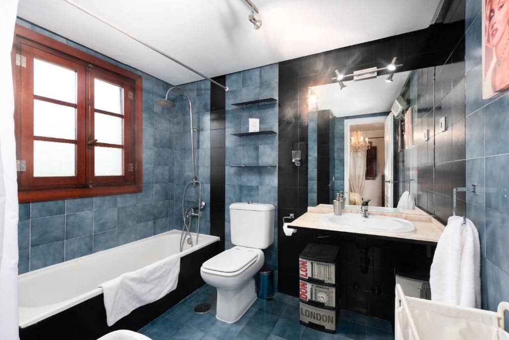 2 soveværelse Lejlighed til salg i La Duquesa / Puerto de la Duquesa - € 275.000 (Ref: 8892881)
