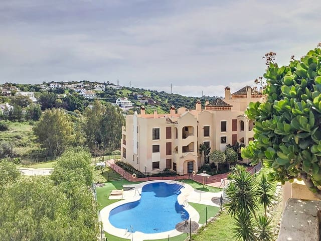 3 bedroom Apartment for sale in Estepona with pool garage - € 499,000 (Ref: 8894658)