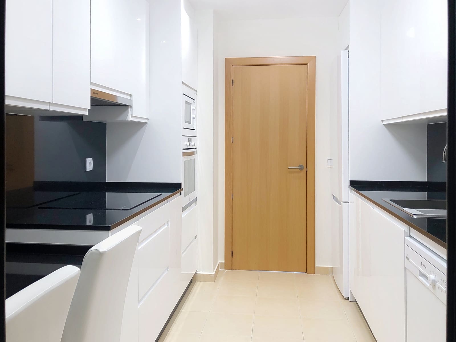 3 slaapkamer Appartement te koop in Estepona met zwembad garage - € 499.000 (Ref: 8894658)