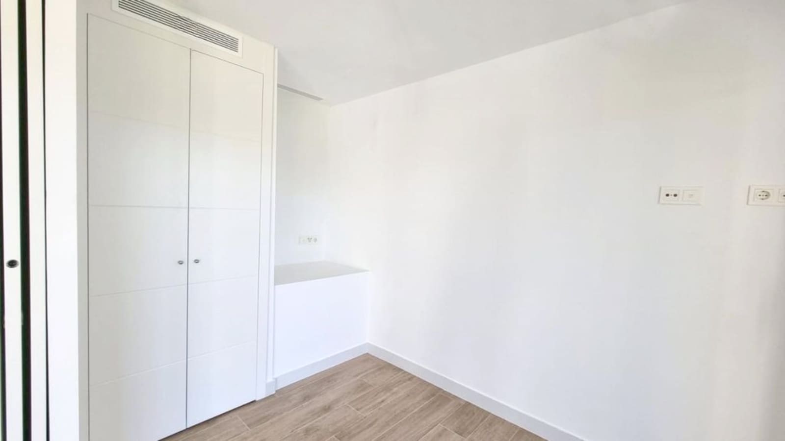 2 Zimmer Apartment zu verkaufen in Casares mit Pool Garage - 360.000 € (Ref: 8918032)