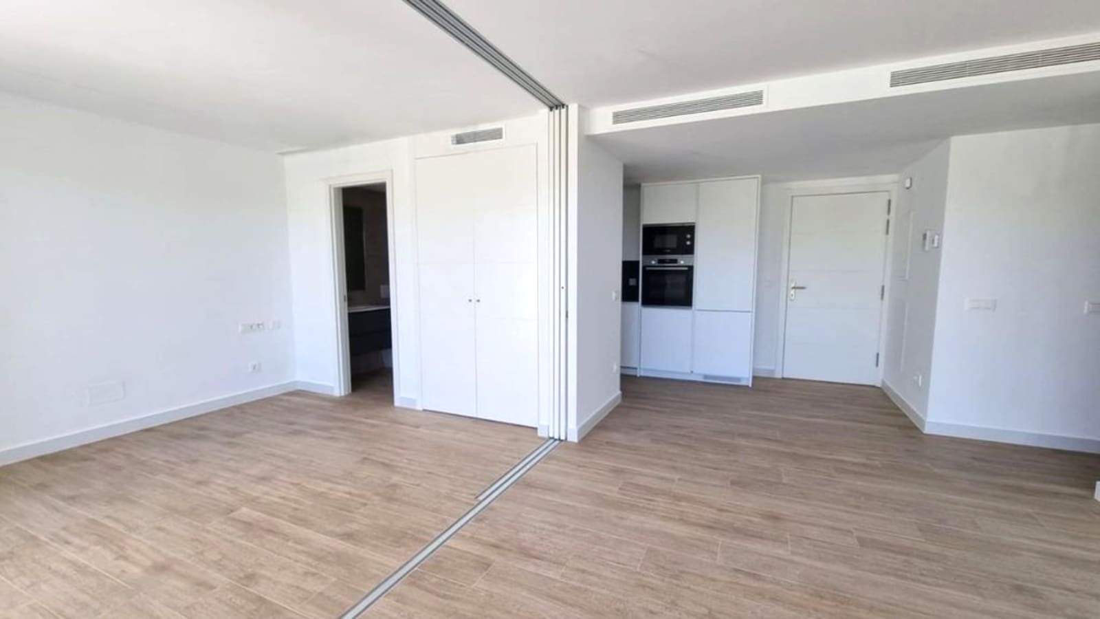 2 Zimmer Apartment zu verkaufen in Casares mit Pool Garage - 360.000 € (Ref: 8918032)