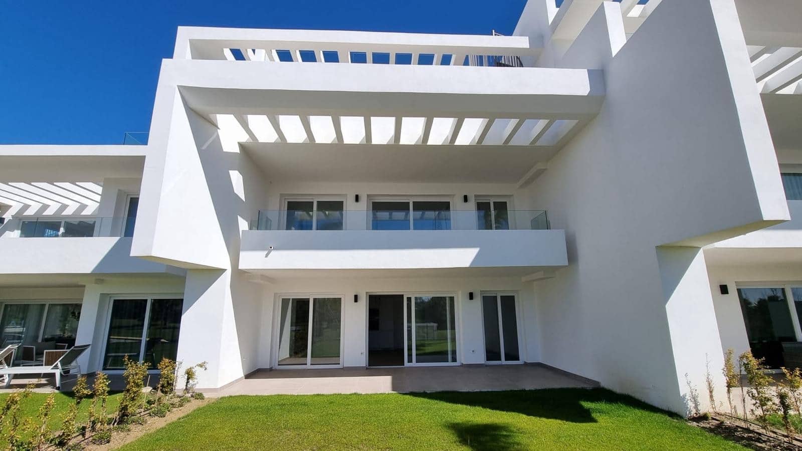 2 Zimmer Apartment zu verkaufen in Casares mit Pool Garage - 360.000 € (Ref: 8918032)