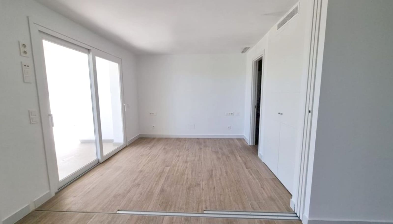 2 Zimmer Apartment zu verkaufen in Casares mit Pool Garage - 360.000 € (Ref: 8918032)