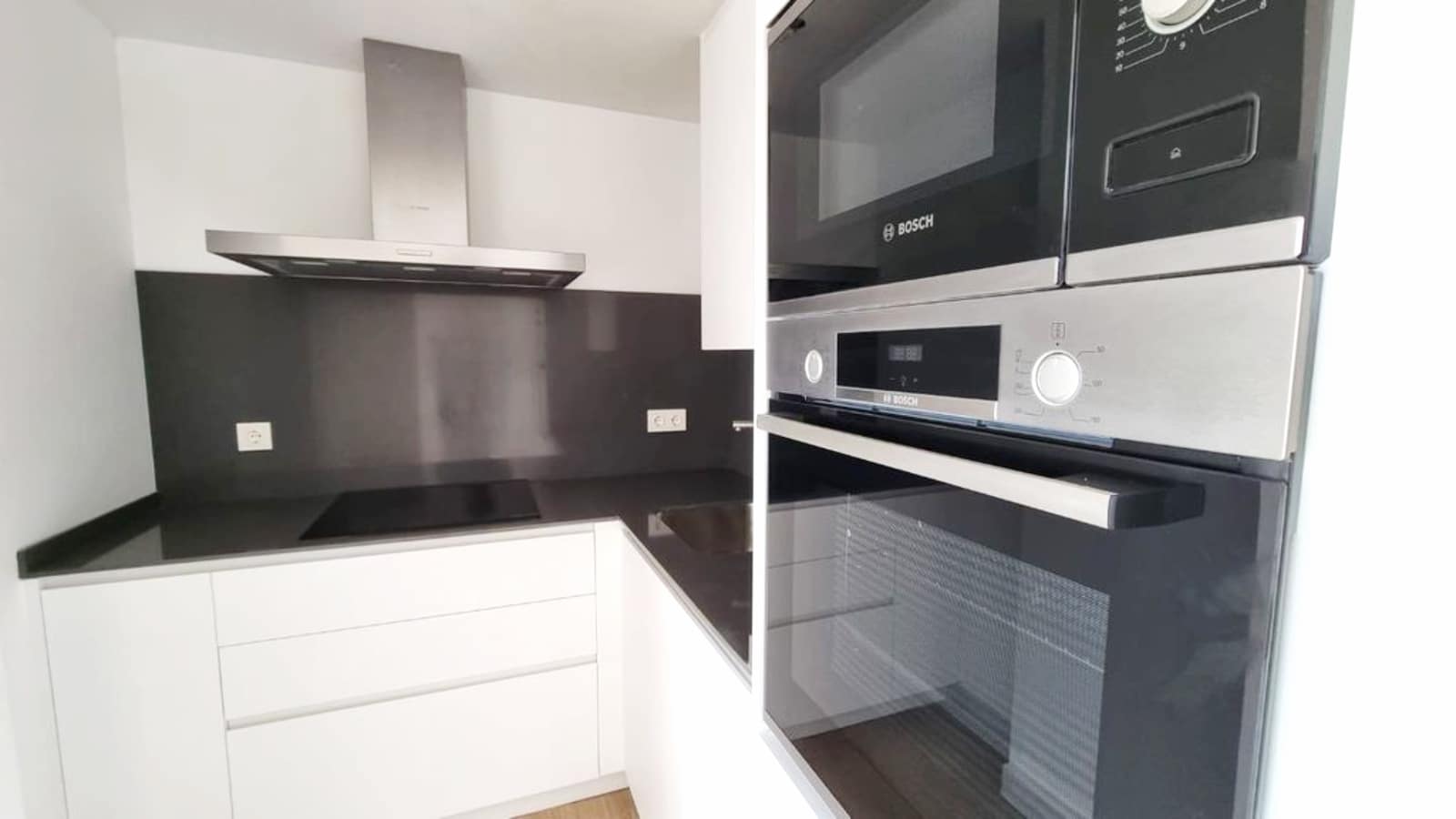 2 Zimmer Apartment zu verkaufen in Casares mit Pool Garage - 360.000 € (Ref: 8918032)