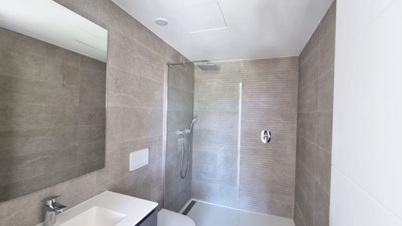 2 Zimmer Apartment zu verkaufen in Casares mit Pool Garage - 360.000 € (Ref: 8918032)