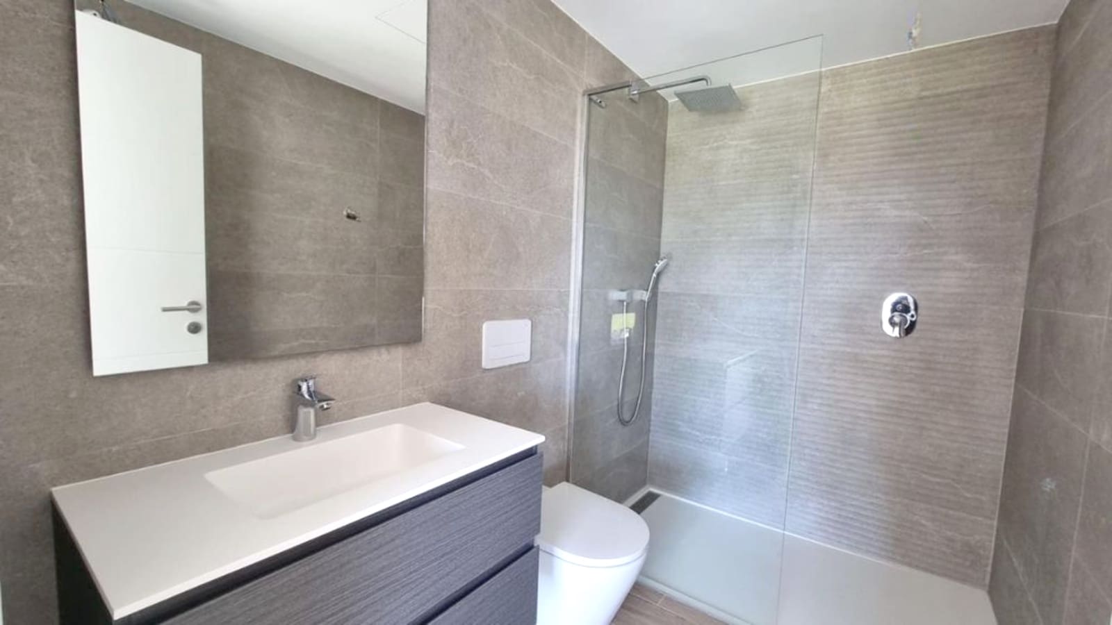 2 Zimmer Apartment zu verkaufen in Casares mit Pool Garage - 360.000 € (Ref: 8918032)