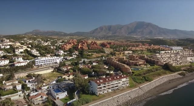 Działka budowlana na sprzedaż w Buenas Noches, Estepona - 255 000 € (Ref: 8941282)