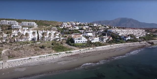 Działka budowlana na sprzedaż w Buenas Noches, Estepona - 255 000 € (Ref: 8941282)