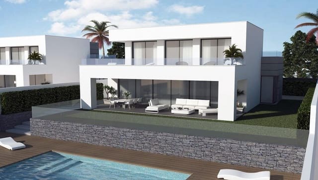 4 sovrum Villa till salu i Manilva med pool garage - 1 165 000 € (Ref: 8976309)