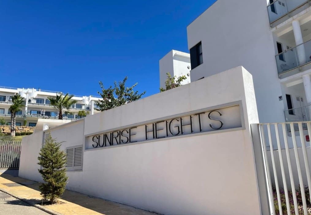 3 makuuhuone Huoneisto myytävänä paikassa Manilva mukana uima-altaan 
autotalli - 540 000 € (Ref: 8979478)