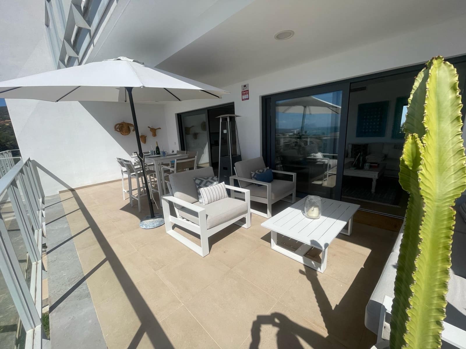 3 makuuhuone Huoneisto myytävänä paikassa Manilva mukana uima-altaan 
autotalli - 540 000 € (Ref: 8979478)