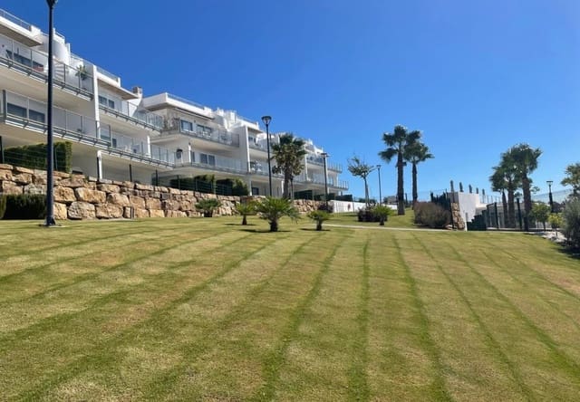 3 makuuhuone Huoneisto myytävänä paikassa Manilva mukana uima-altaan 
autotalli - 540 000 € (Ref: 8979478)